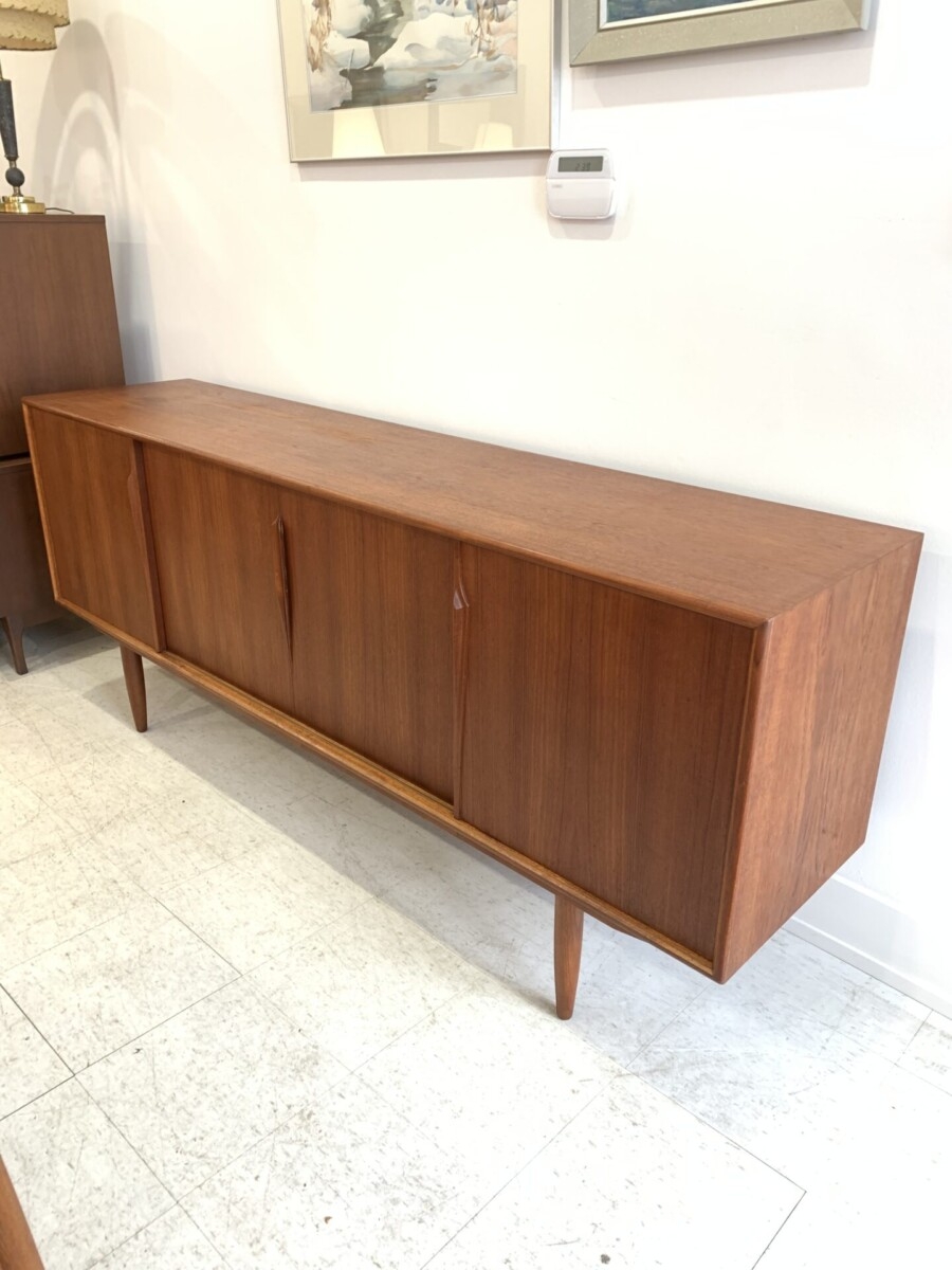 Sideboard