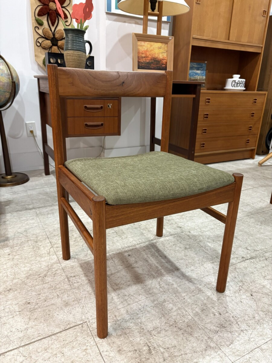 Dining Chairs - Set of 4